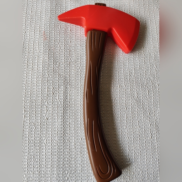3/$20💗Adventure Factory Plastic Tomahawk Vintage Toy - Picture 1 of 3